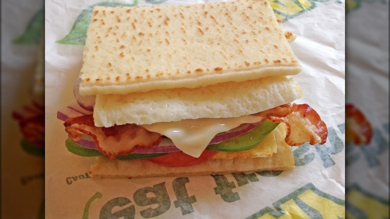 Subway egg bacon veggie flatbread