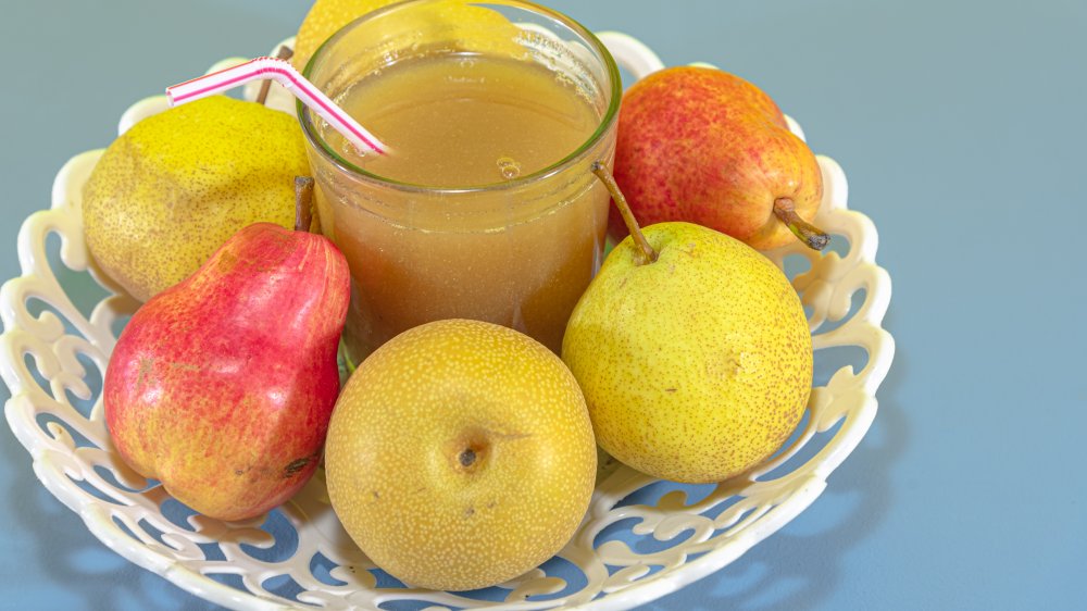 Pears and pear juice