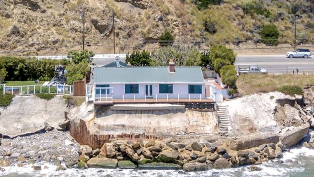 Exterior of Sandra Lee's new Malibu home