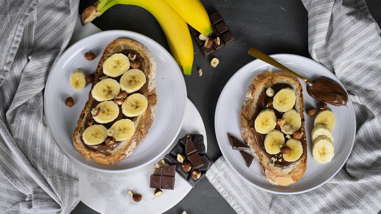 Toast with Nutella, ALDI Berryhill hazelnut spread, bananas, chocolate, and nuts