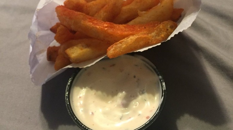 fries with spicy ranch