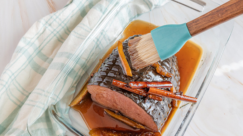 glazing a ham