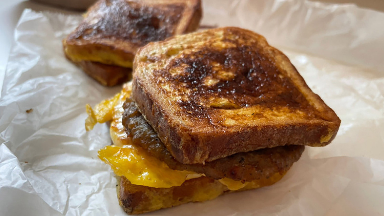 https://www.mashed.com/img/gallery/white-castle-french-toast-sliders-review-tbd/l-intro-1693401829.jpg