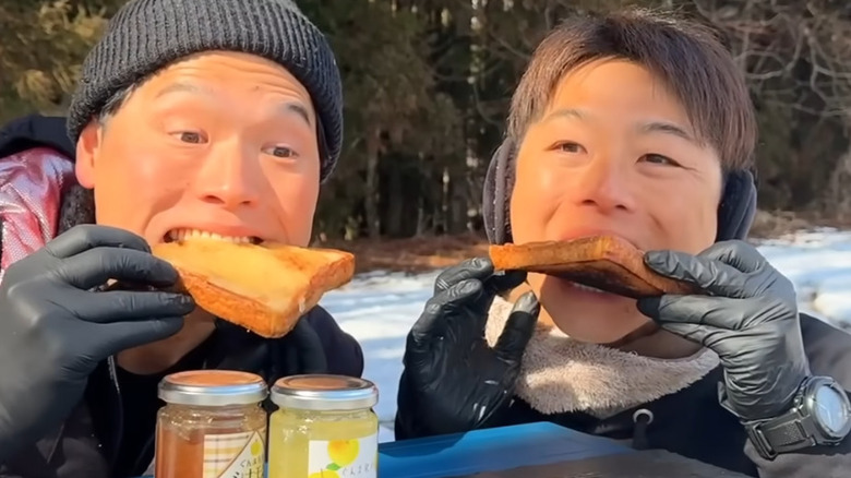 Bayashi and his brother eating