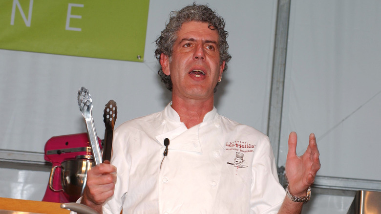 Bourdain cooking in 2005