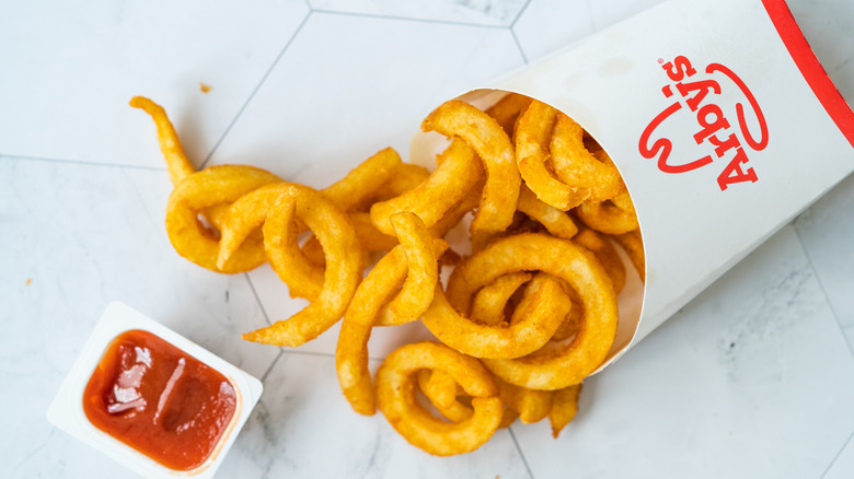 Arby's curly fries with sauce