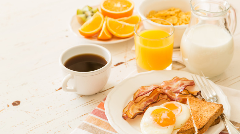 American breakfast foods