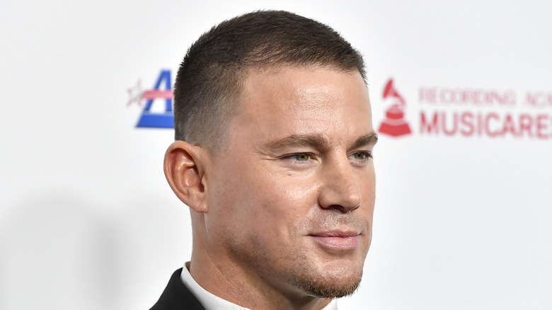 Channing Tatum side glance