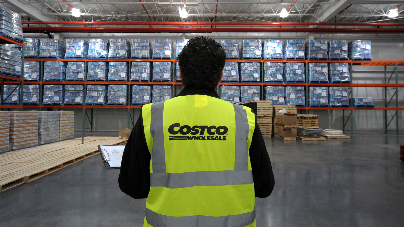 why-costco-employees-are-so-excited-about-this-stock-milestone