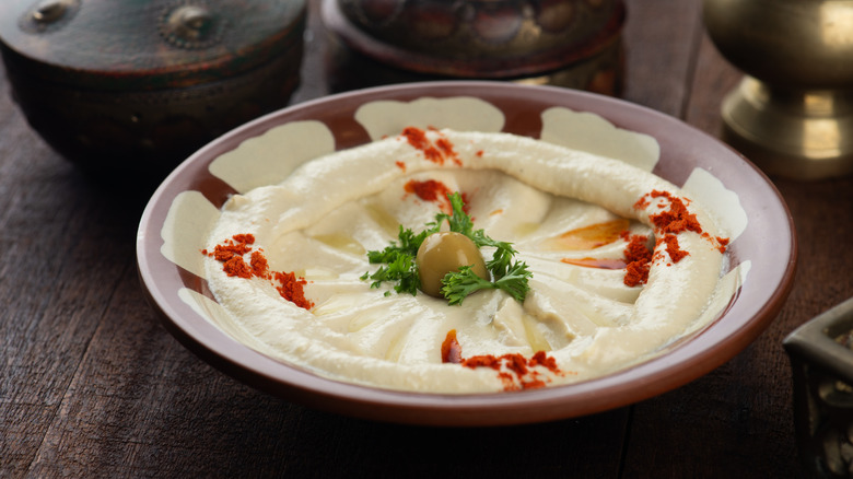 creamy hummus with spices