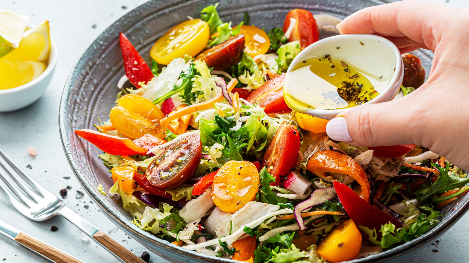 Why Do Restaurant Salads Always Seem To Taste Better 