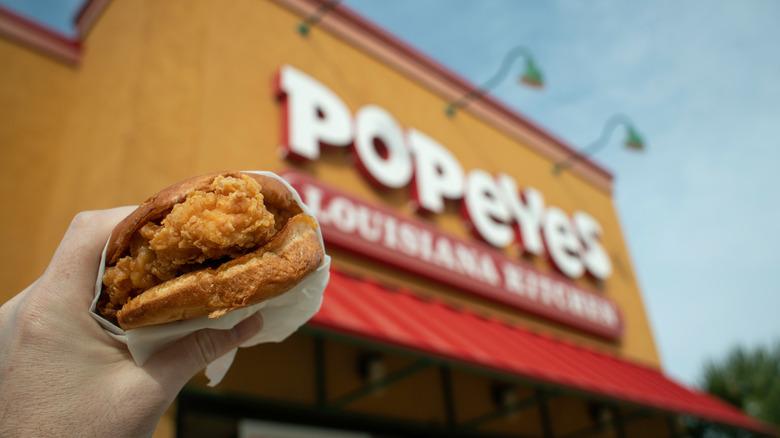 Popeyes chicken sandwich