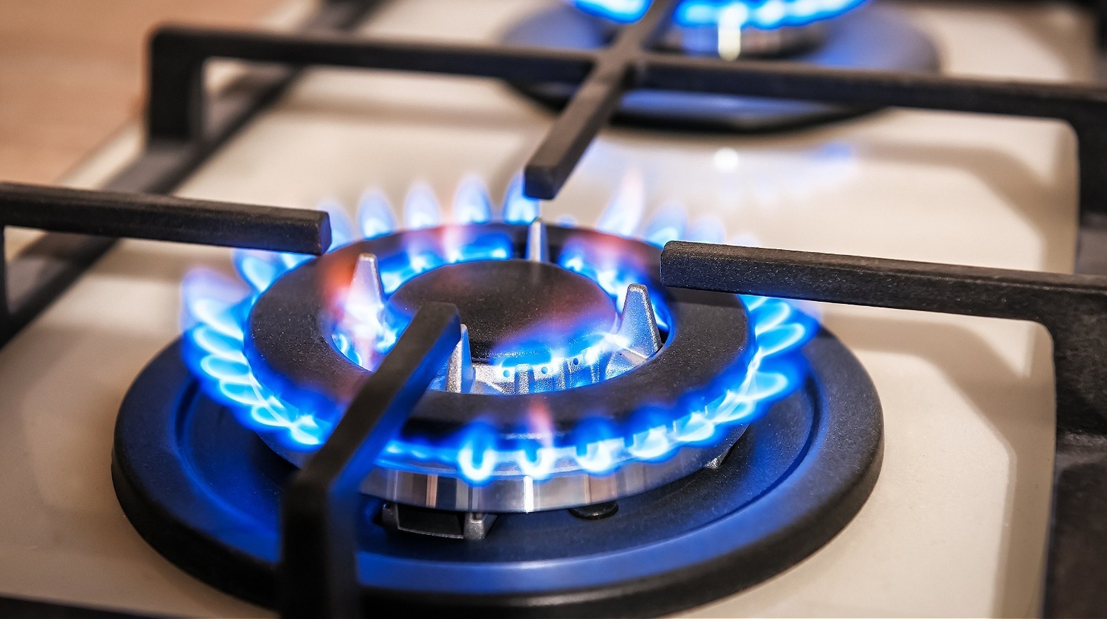 Gas vs. electric stove debate simmers on, but local chefs prefer