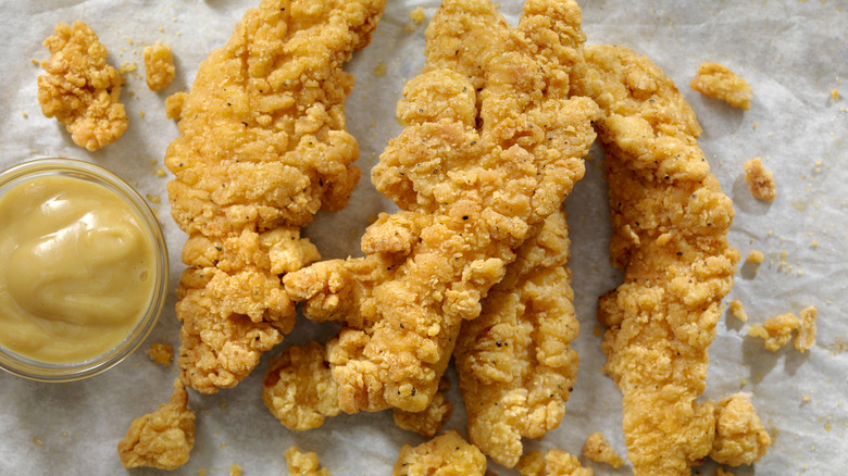 fried chicken with dip