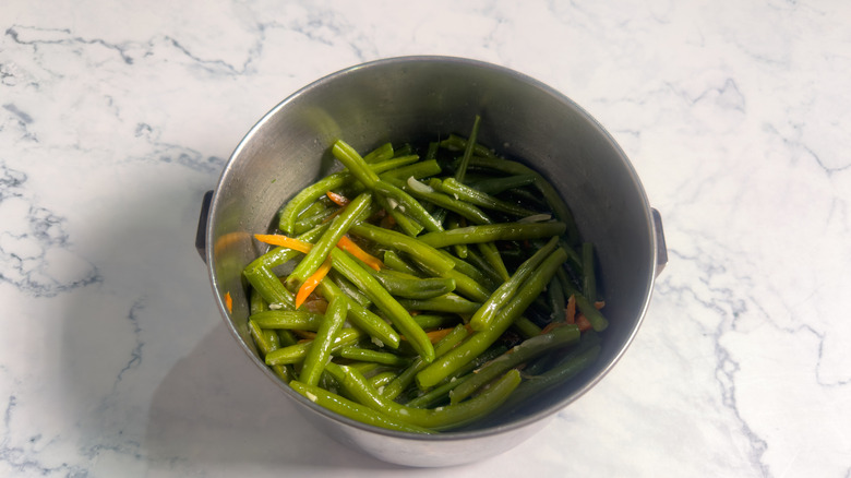 green beans in large pot