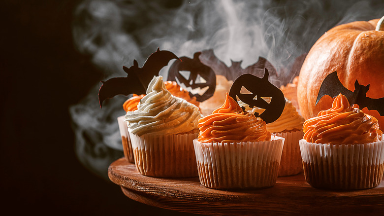 spooky halloween cupcakes