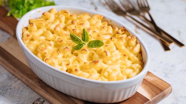 Baked macaroni and cheese