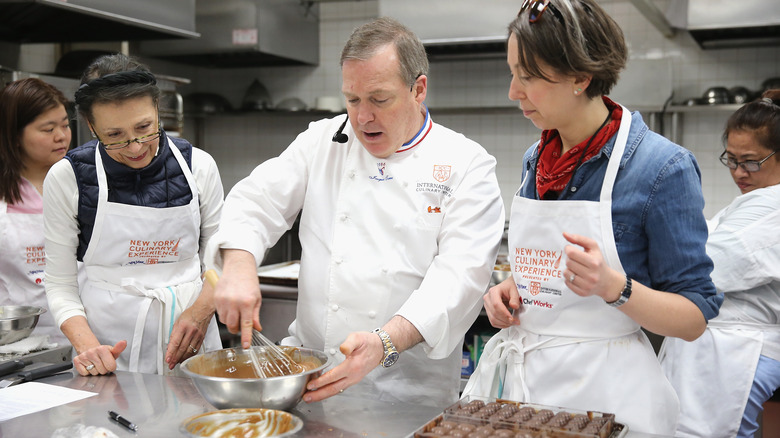 Jacques Torres teaching others how to bake