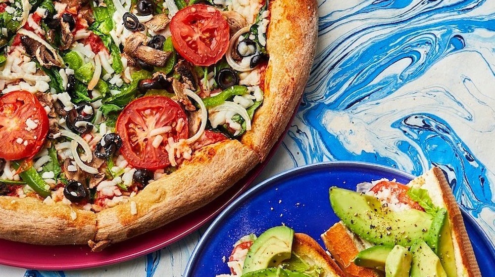 Why Mellow Mushroom Is The Perfect Pizza Spot For Vegans