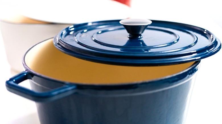 Blue enamel Dutch oven pot with lid 