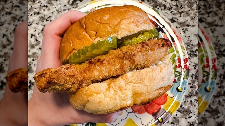 breaded chicken sandwich with pickles