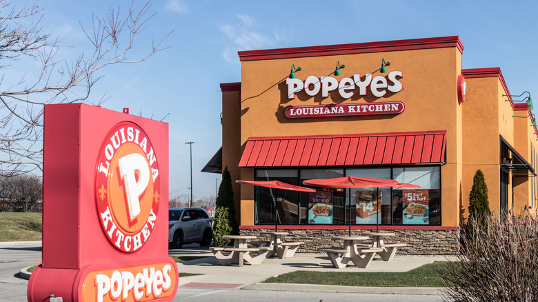 Popeyes restaurant location