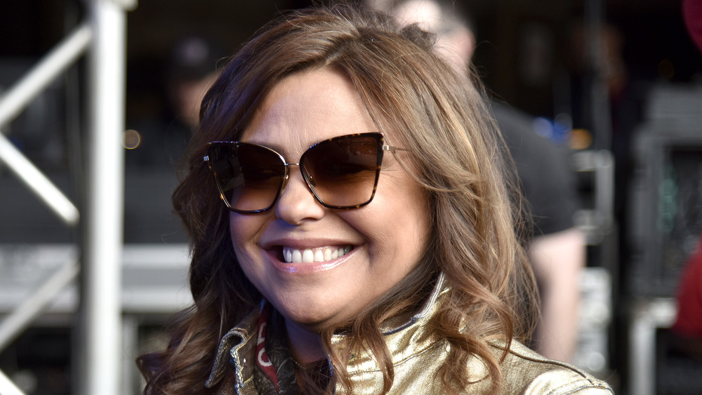 Rachael Ray wearing sunglasses