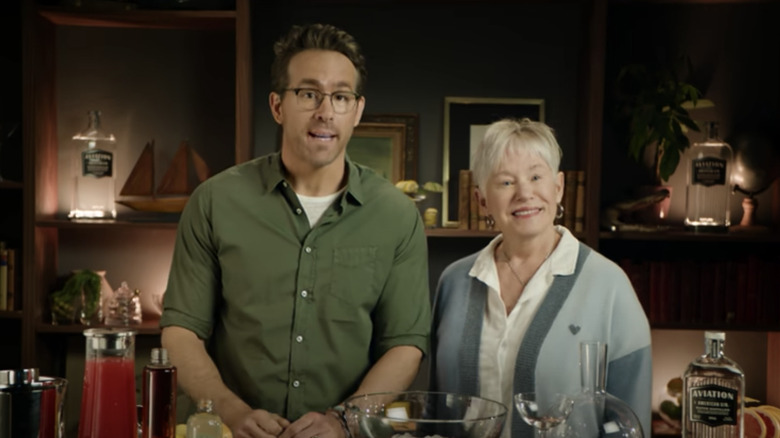 Ryan Reynolds, Tammy Reynolds, Aviation Gin