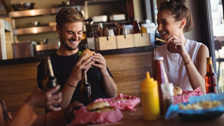 Fast causal dining