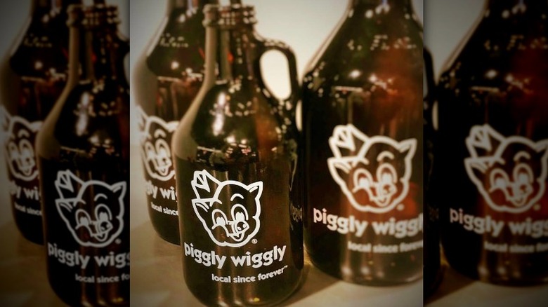 Piggly Wiggly growler