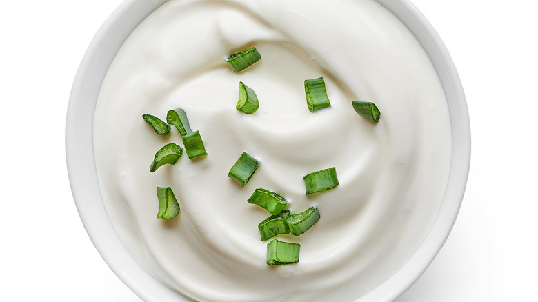 Sour cream with scallions