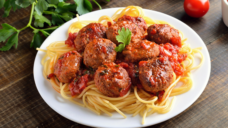 Spaghetti and meatballs