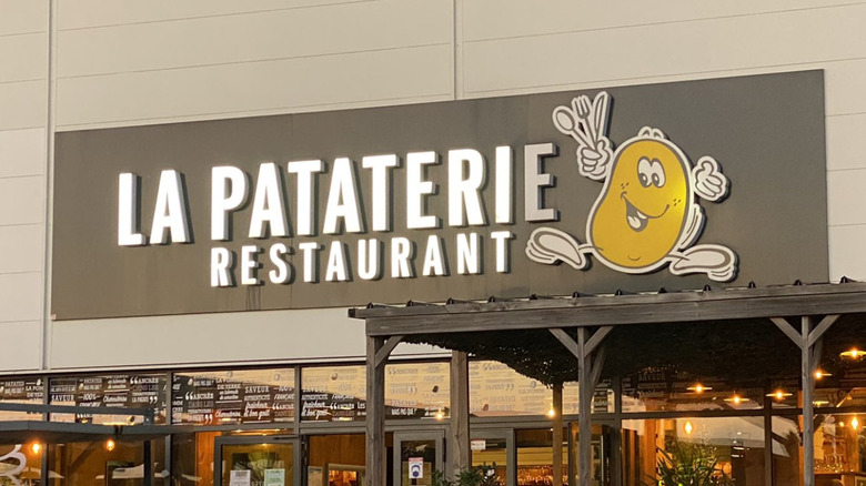 La Pataterie restaurant exterior