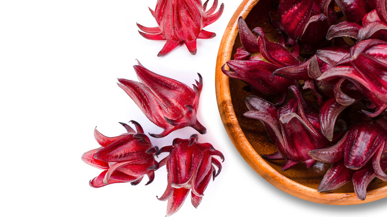 Hibiscus flowers in a bowl 