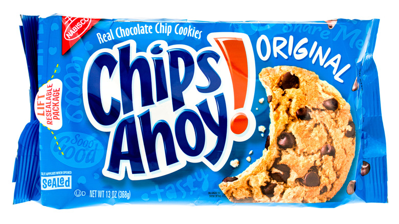 Chips Ahoy cookies package