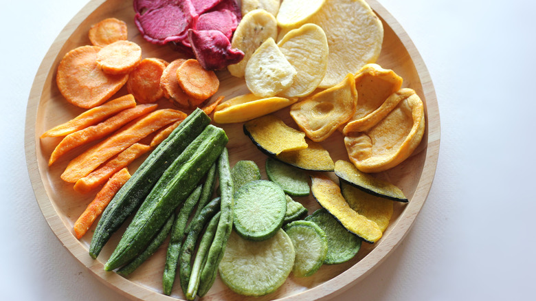 Crispy vegetable snacks 