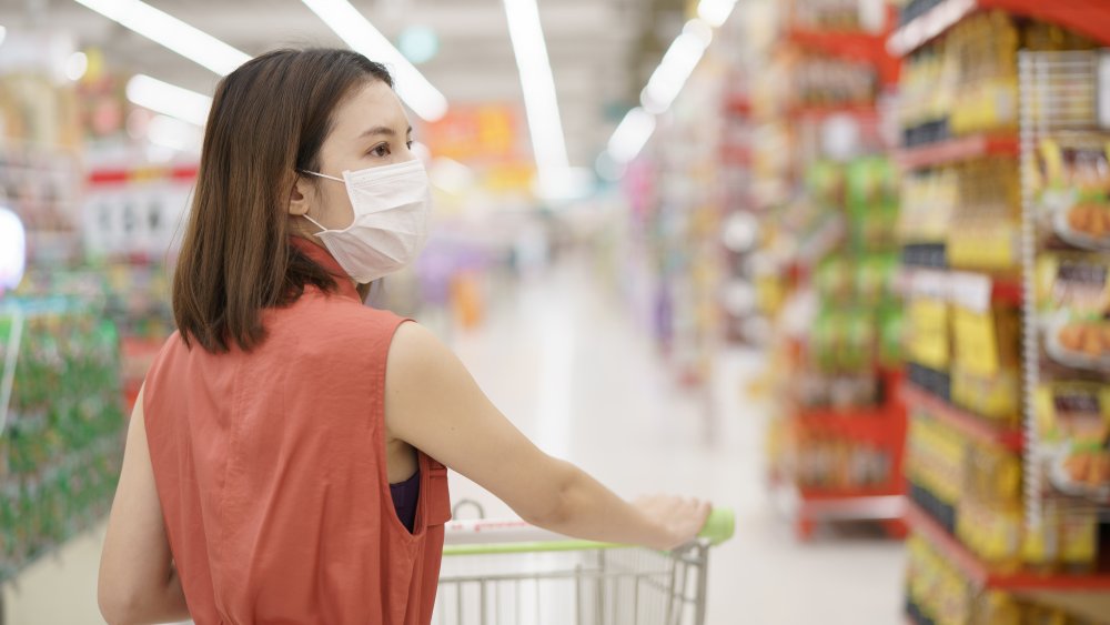 Shopper in face mask