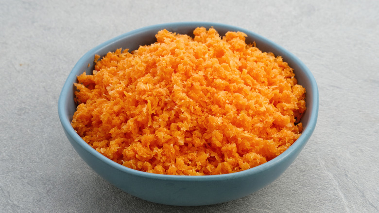 bowl of carrot pulp