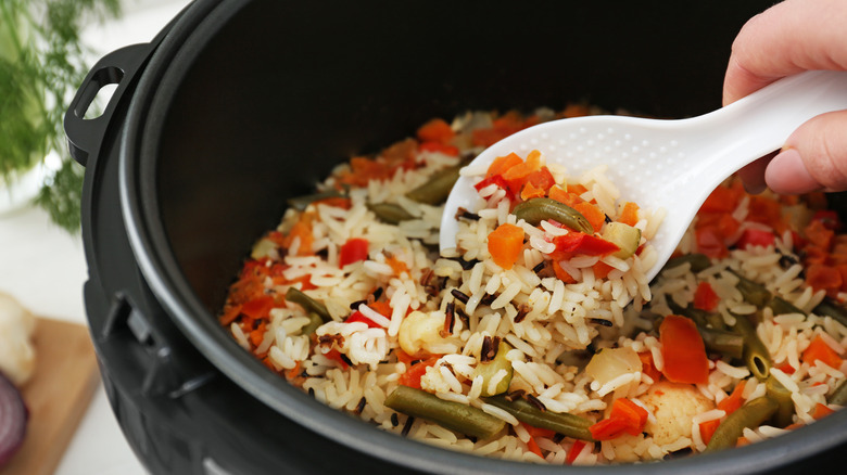 rice vegetables in slow cooker