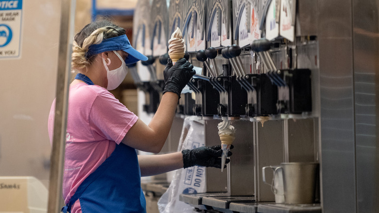 messy soft serve machines