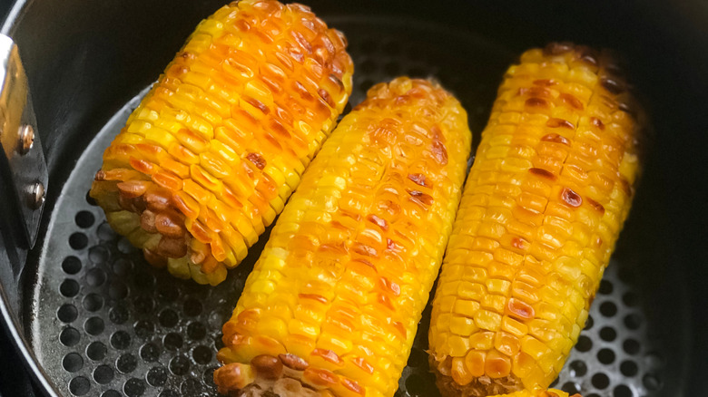 Corn on the cob in an air fryer