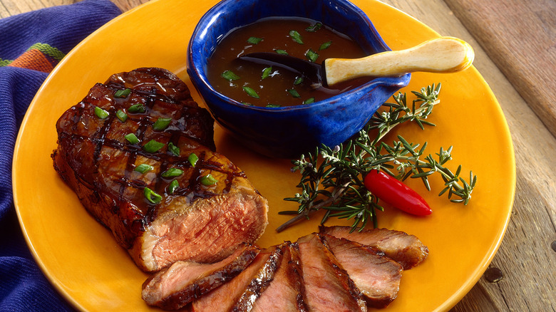 Marinated steak with sauce