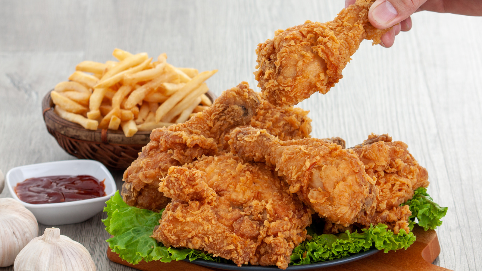 Why You Should Never Use A Pot To Cook Fried Chicken