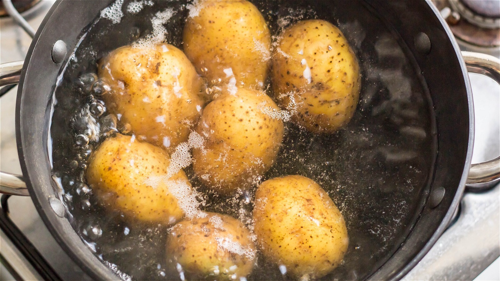 why-you-should-parboil-potatoes-before-roasting