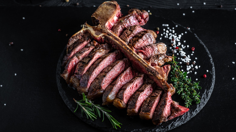 sliced seasoned cooked t-bone steak