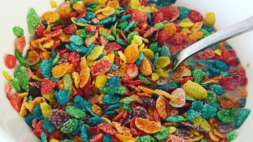 Closeup of Fruity Pebbles in range of colors