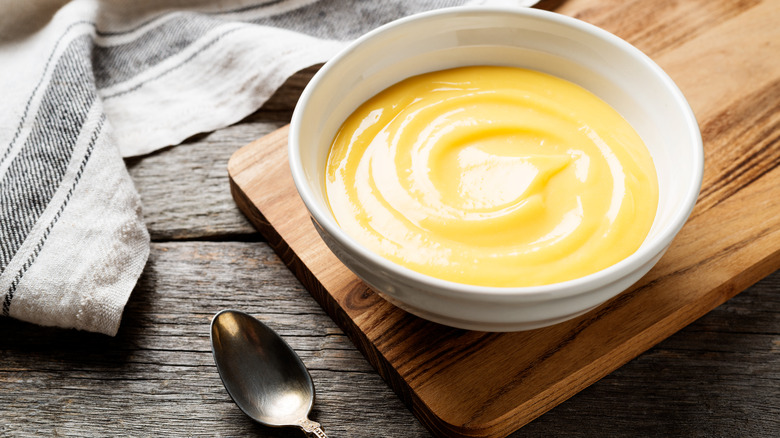 lemon curd in bowl