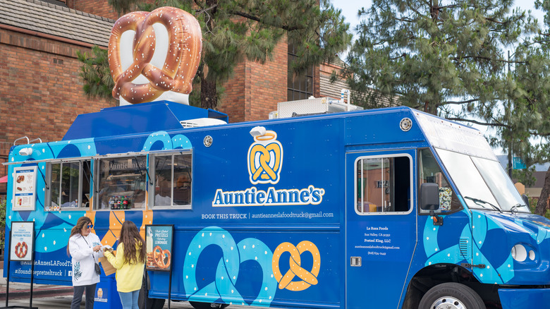 Auntie Anne's food truck