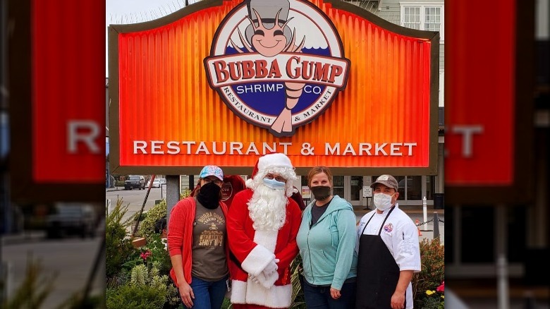 Bubba Gump employees wearing masks