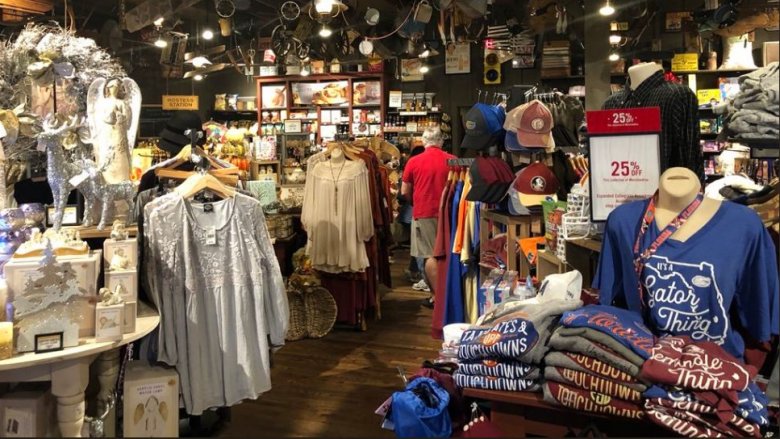 Cracker Barrel retail store